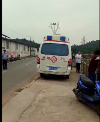 客車(chē)自動(dòng)破窗裝置,遙控自動(dòng)破玻器,破窗器,南冠破玻器